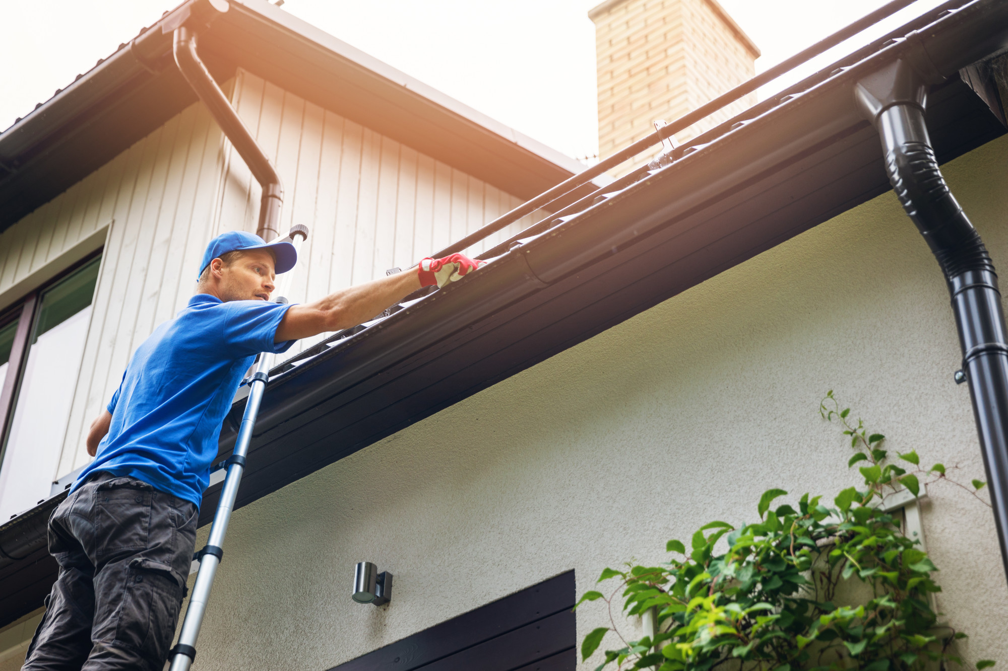 5 Big Benefits of Gutter Cleaning This Summer