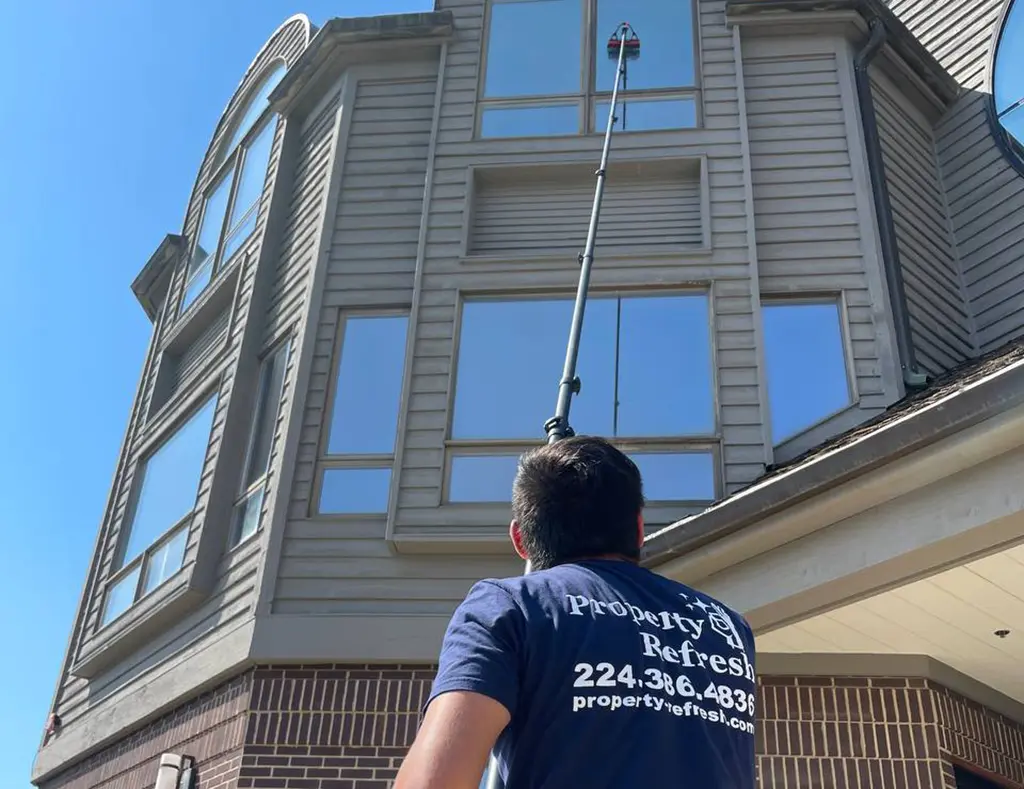 property refresh window cleaner working