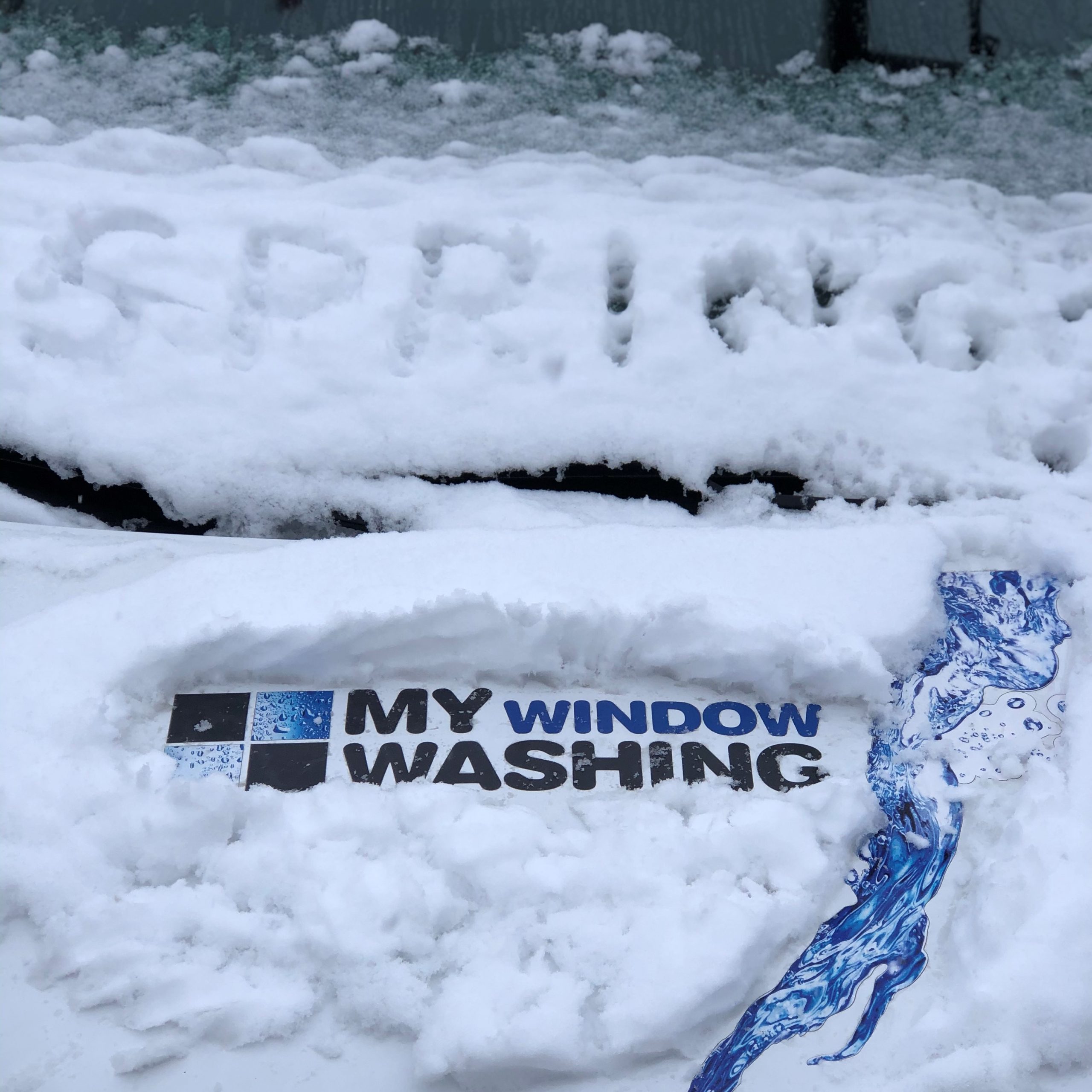 How to Combat the Grime of Winter: Window Cleaning In Chicago