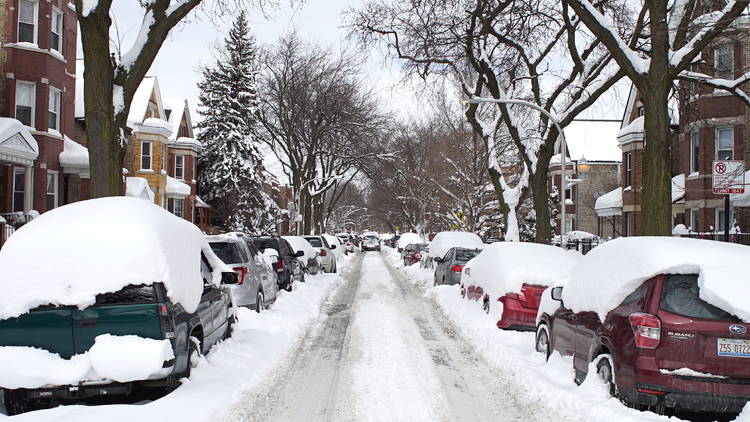 cleaning windows in winter in chicago