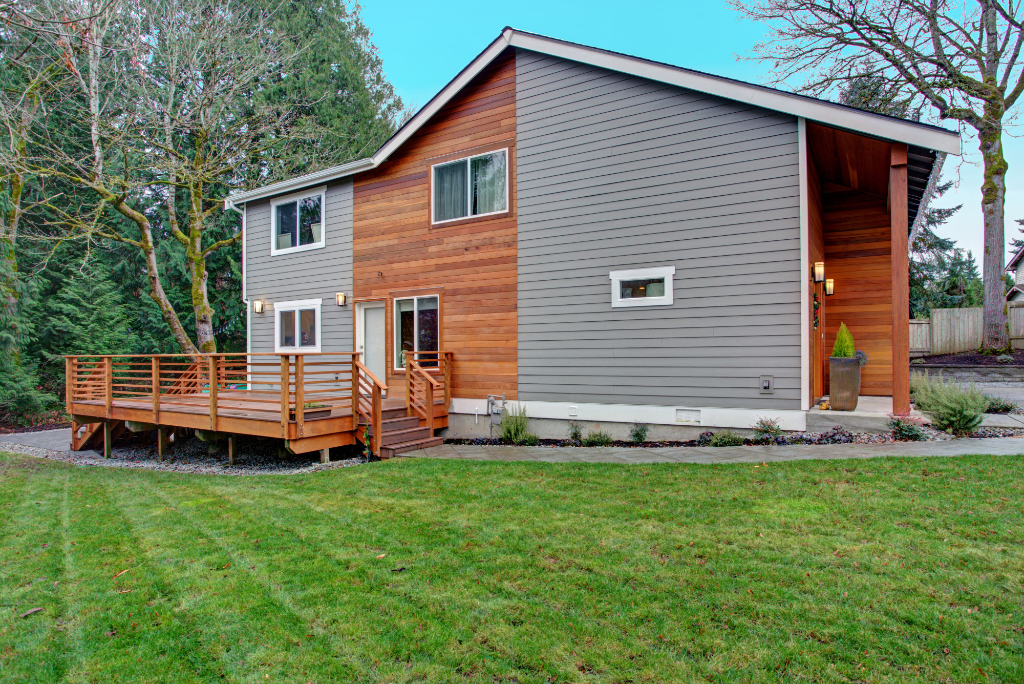 How to Care for Your Home’s Wood Siding: 7 Essential Maintenance Tips