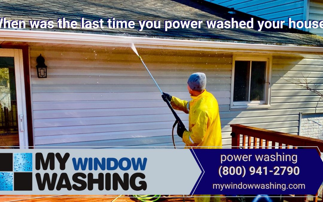 A Guide to Power Washing Your Home Safely and Effectively