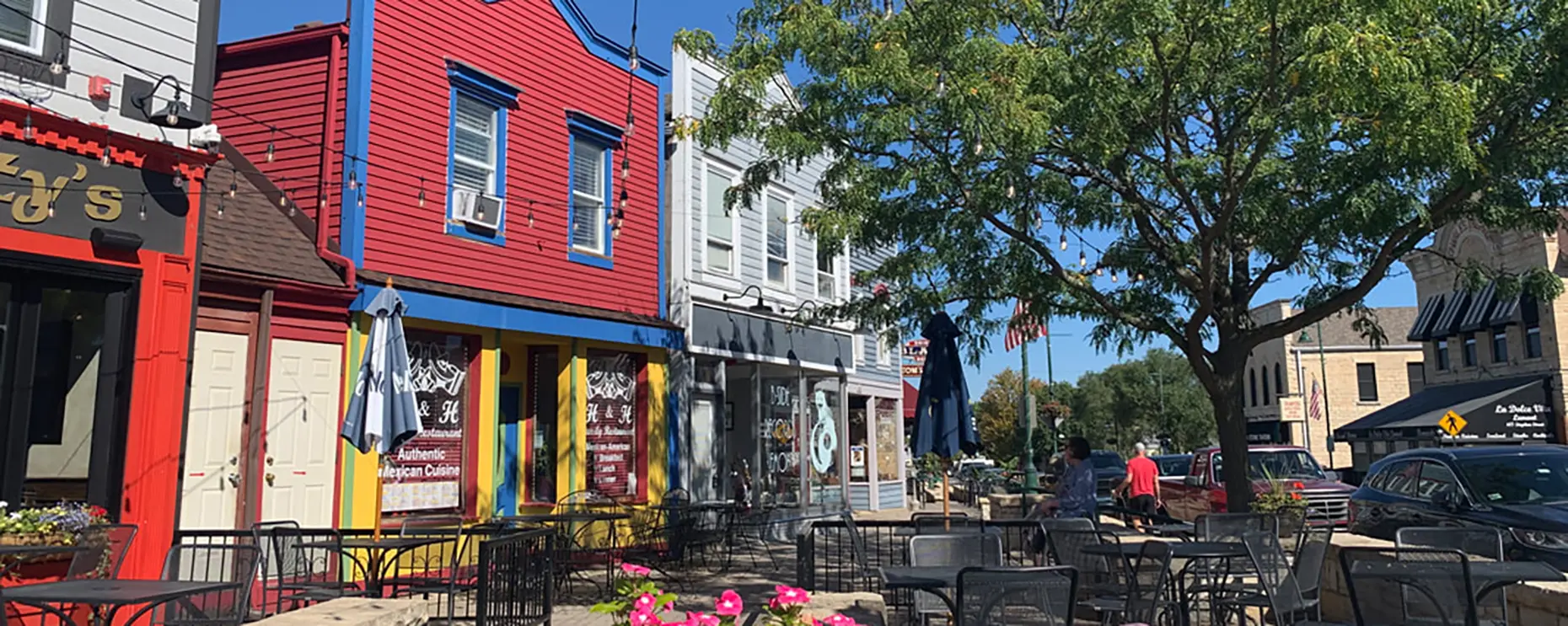 Downtown street in Lemont, Illinois