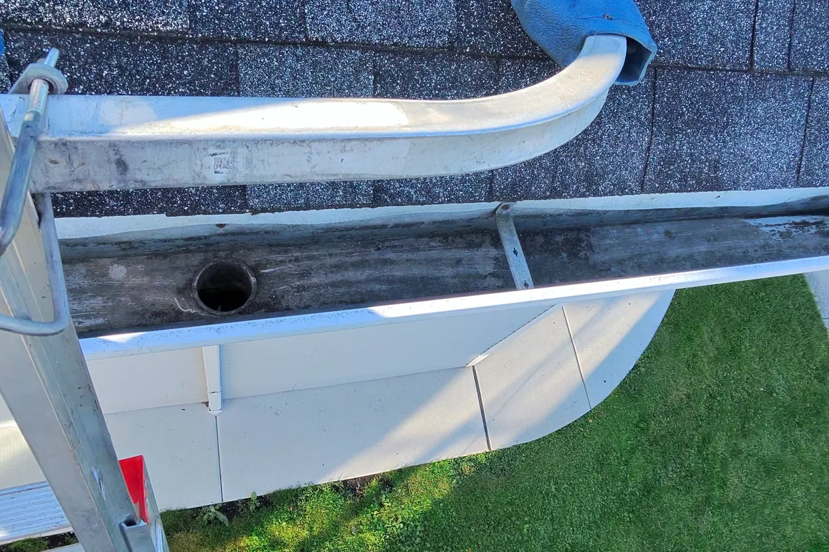 Gutter Cleaning — Chicago, IL
