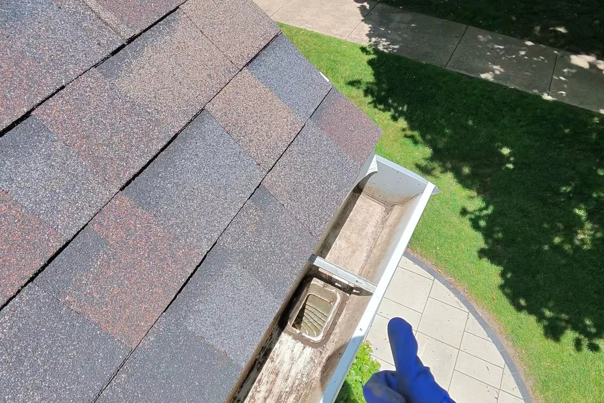 Gutter Cleaning after — Deerfield IL 2-story house