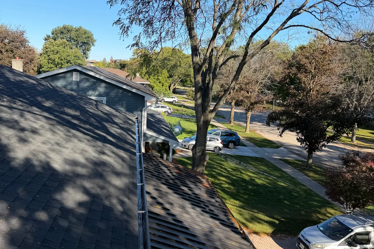 Gutter Cleaning — Glenview, IL