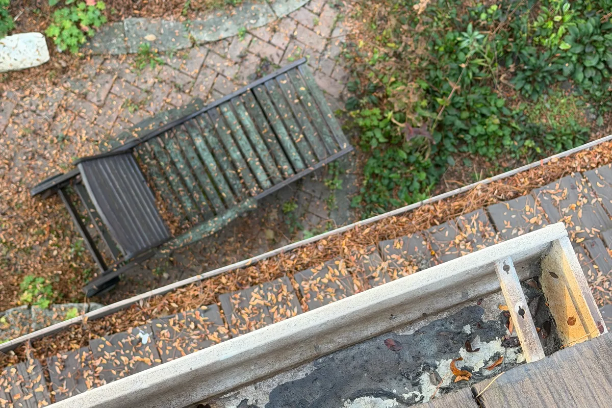 Gutter Cleaning after — Libertyville IL 2-story house