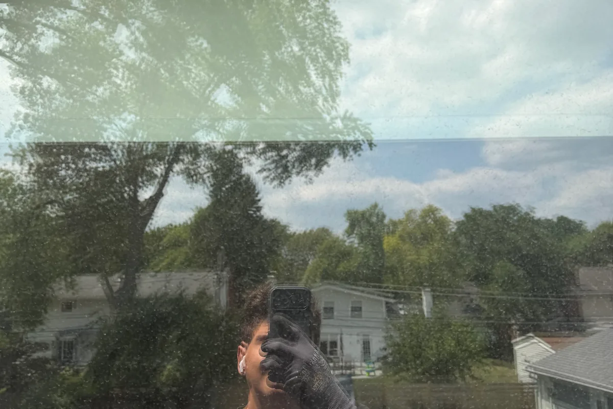 Window Washing before — Arlington Heights IL 2-story house