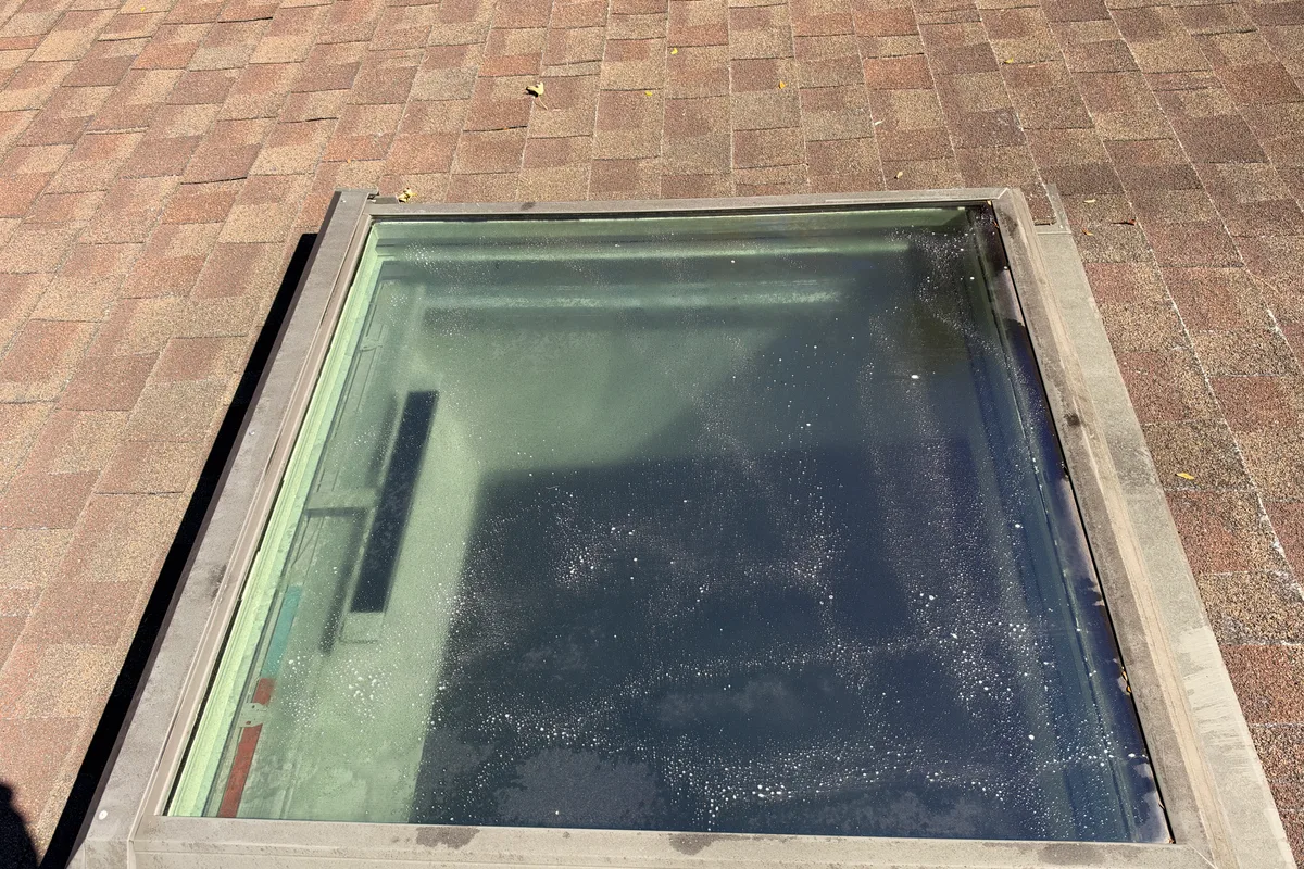 Window Washing before — Chicago IL 1-story house