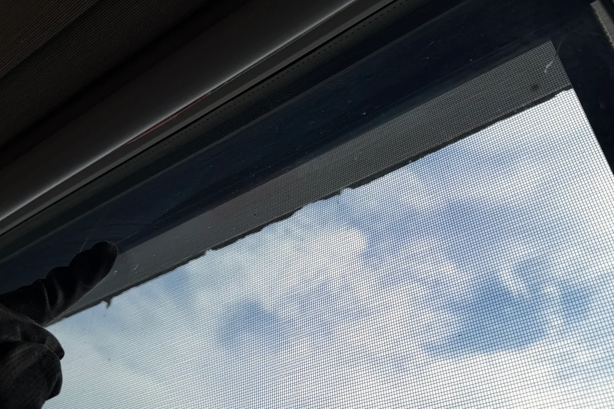 Window Washing before — Chicago IL 1-story house