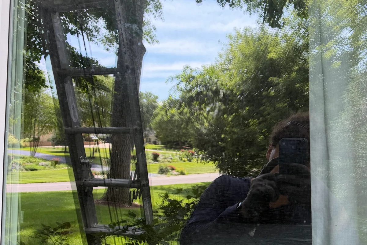 Window Washing before — Fox Lake Hills IL 2-story house