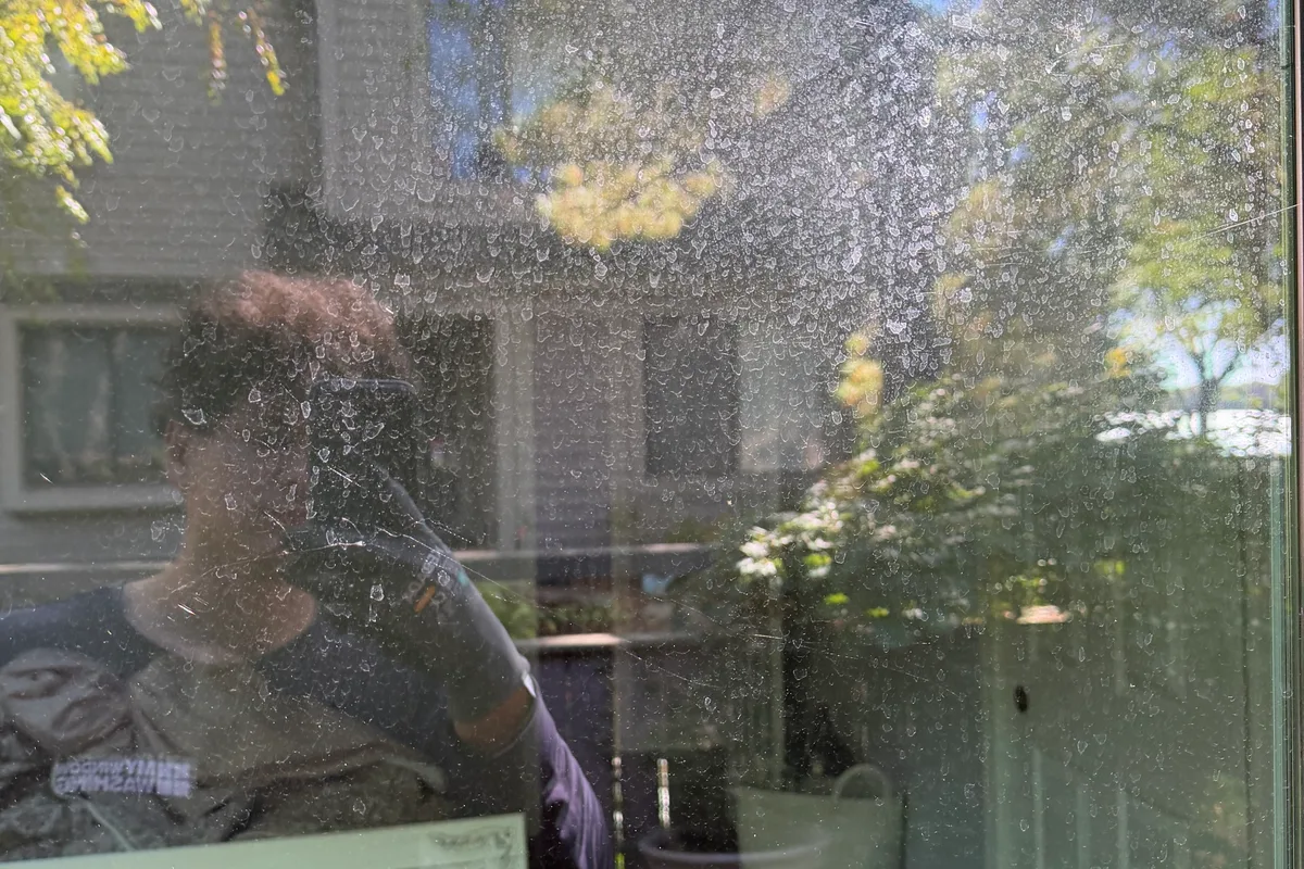 Window Washing before — Lake Barrington IL 1-story house