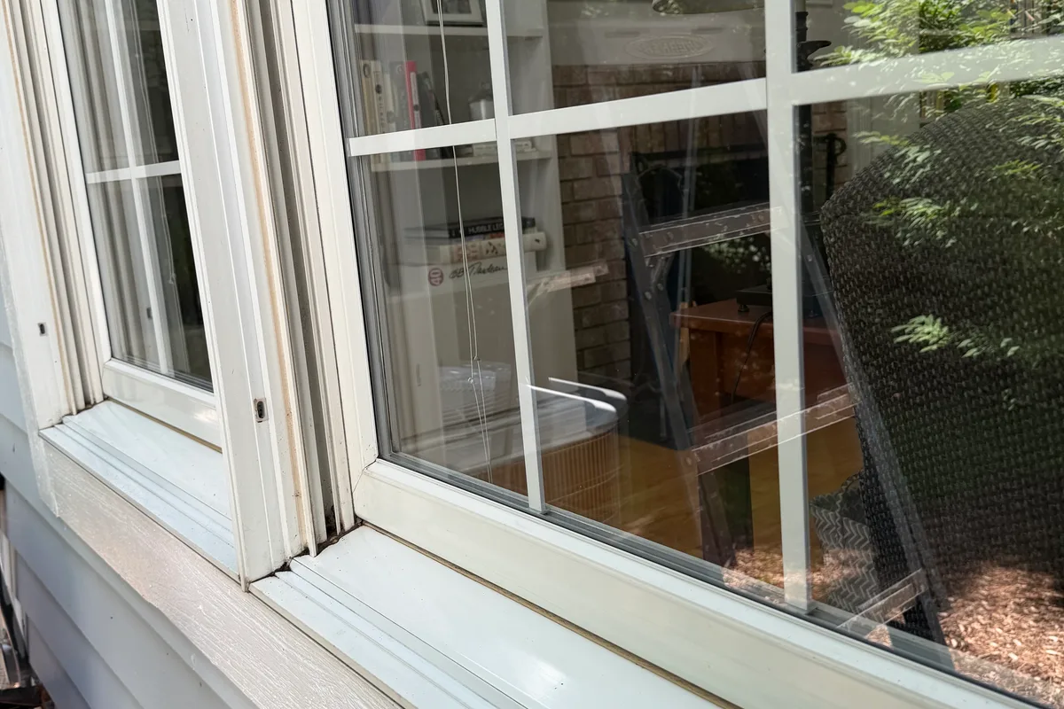 Window Washing after — Lake Forest IL 2-story house