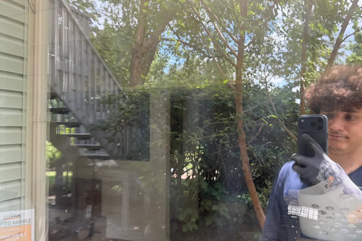 Window Washing after — Lake in the Hills IL 2-story house