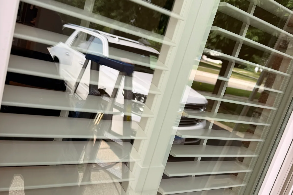 Window Washing after — Lake Villa IL 2-story house
