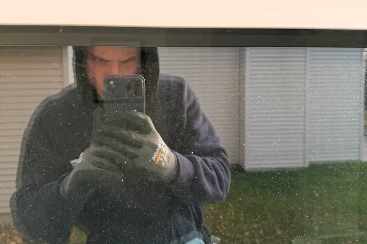 Window Washing before — Lakemoor IL 1-story house
