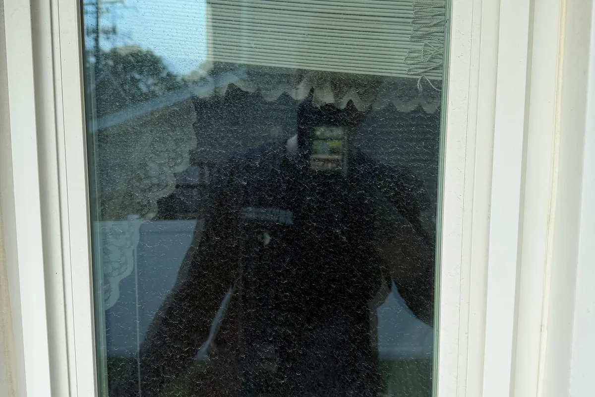 Window Washing before — Morton Grove IL 1-story house