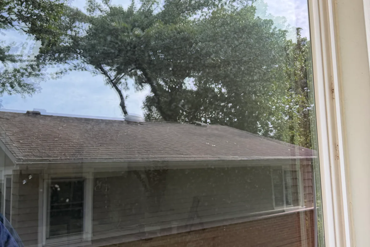 Window Washing before — Mundelein IL 2-story house