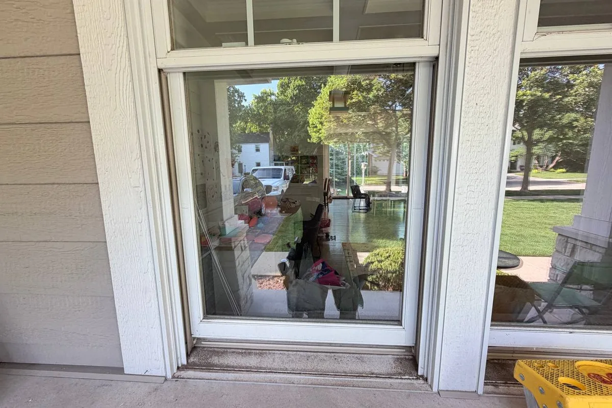Window Washing before — Northbrook IL 1-story house