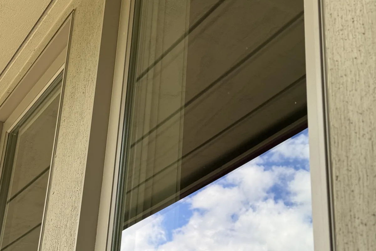 Window Washing after — Northfield IL 2-story house