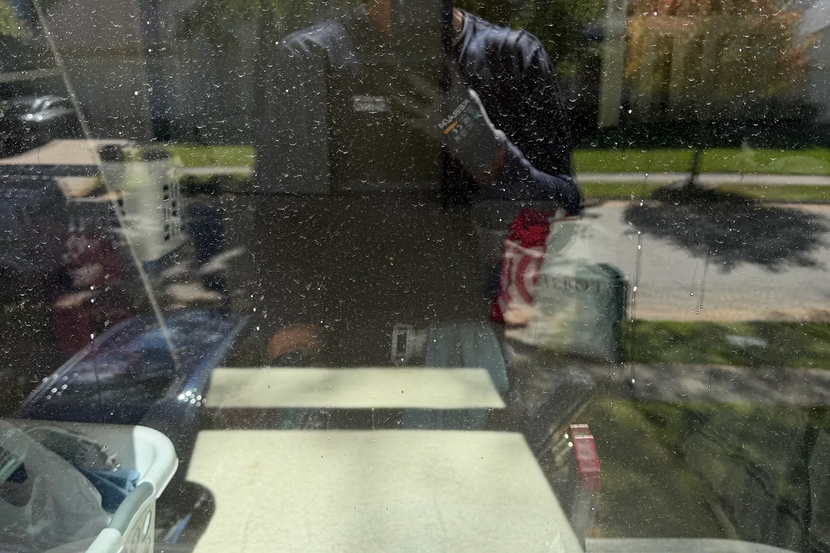 Window Washing before — Vernon Hills IL 2-story house