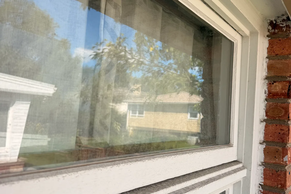 Window Washing before — Western Springs IL 1-story house