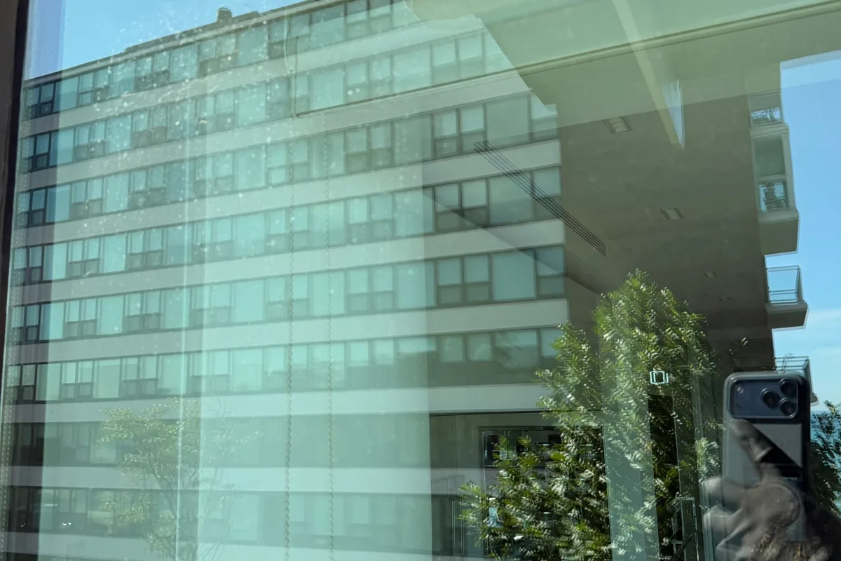 Window Washing before — Wilmette IL 3-story house